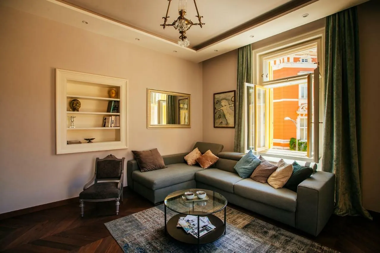 Premium Apartments Villa Herkules Опатия 0*,