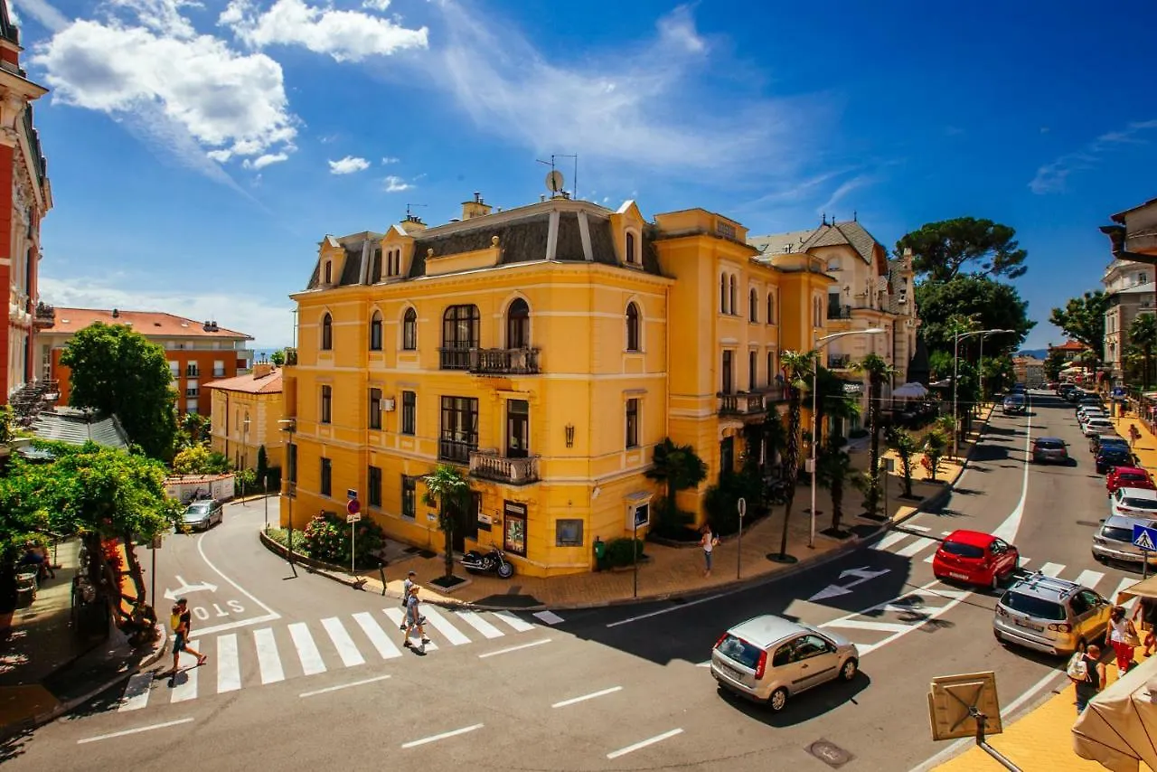 Premium Apartments Villa Herkules Опатия 0*,