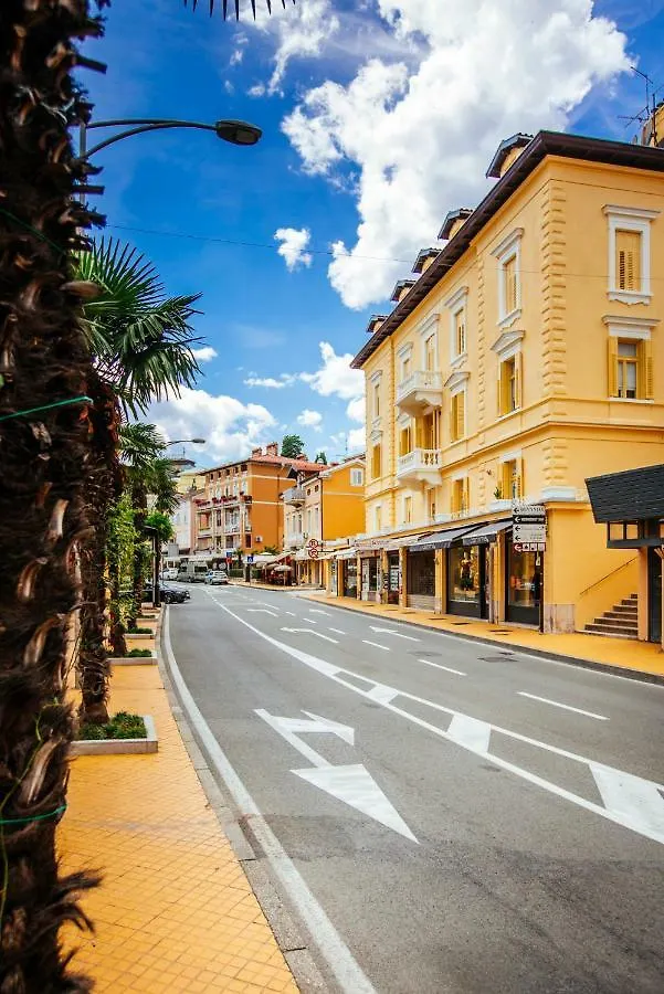 Premium Apartments Villa Herkules Опатия
