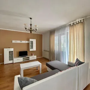 Mira Apartment