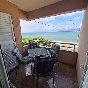 https://sunrise-apartments-nin.hotelinzadar.com
